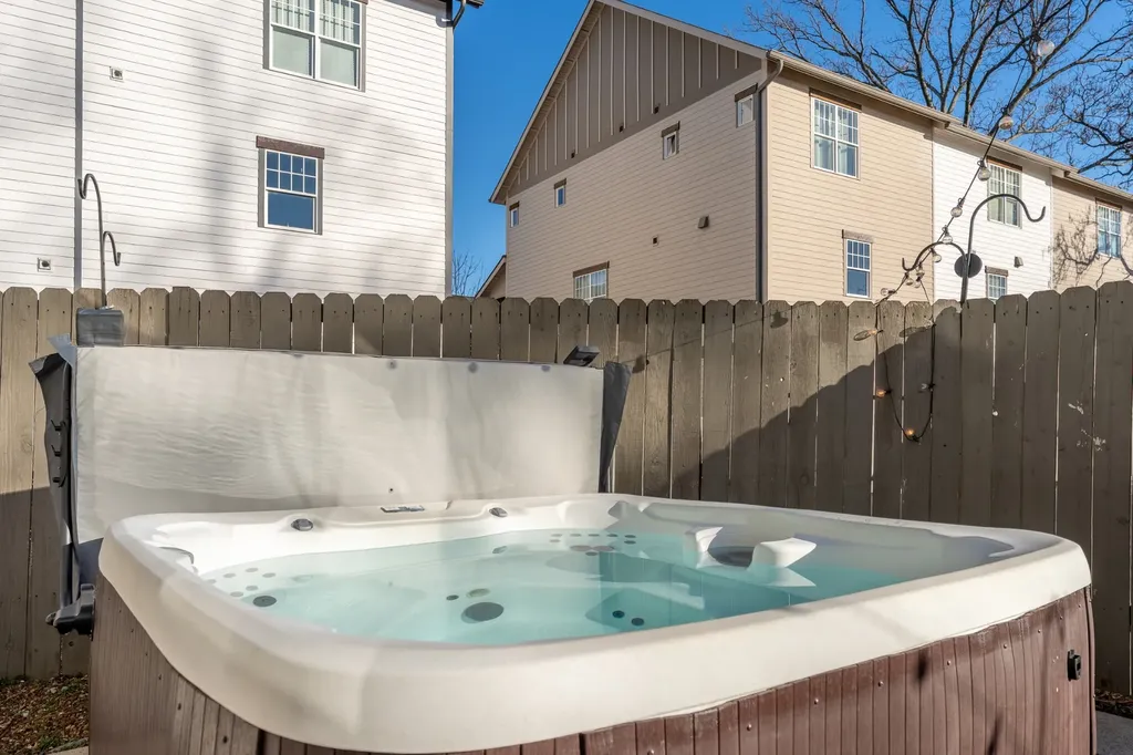 2116 Elliott Avenue Nashville TN 37204
