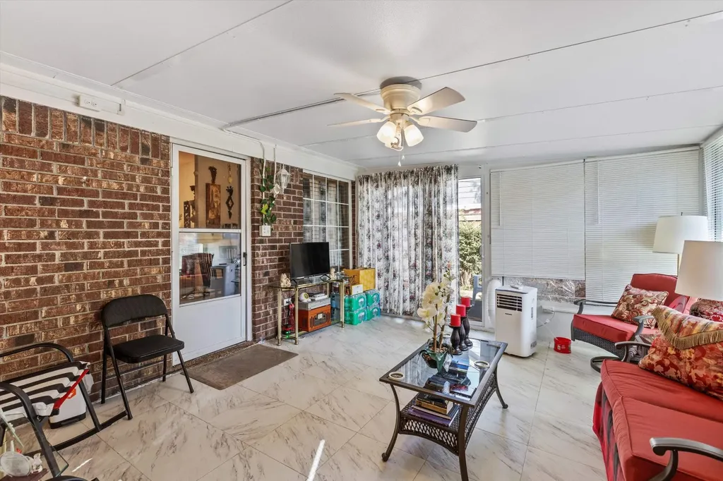 8063 German Creek Drive Cordova TN 38018