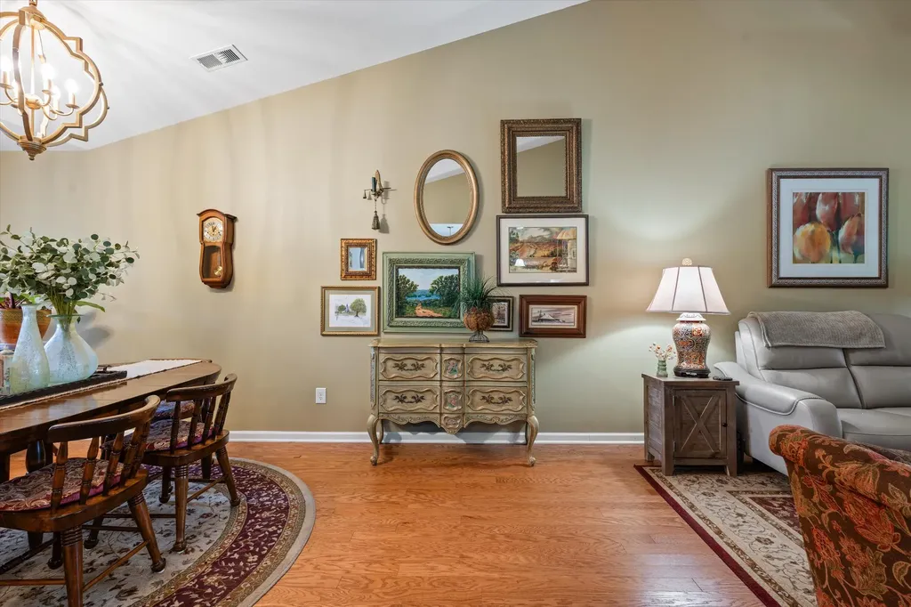 395 Devon Chase Hill Gallatin TN 37066