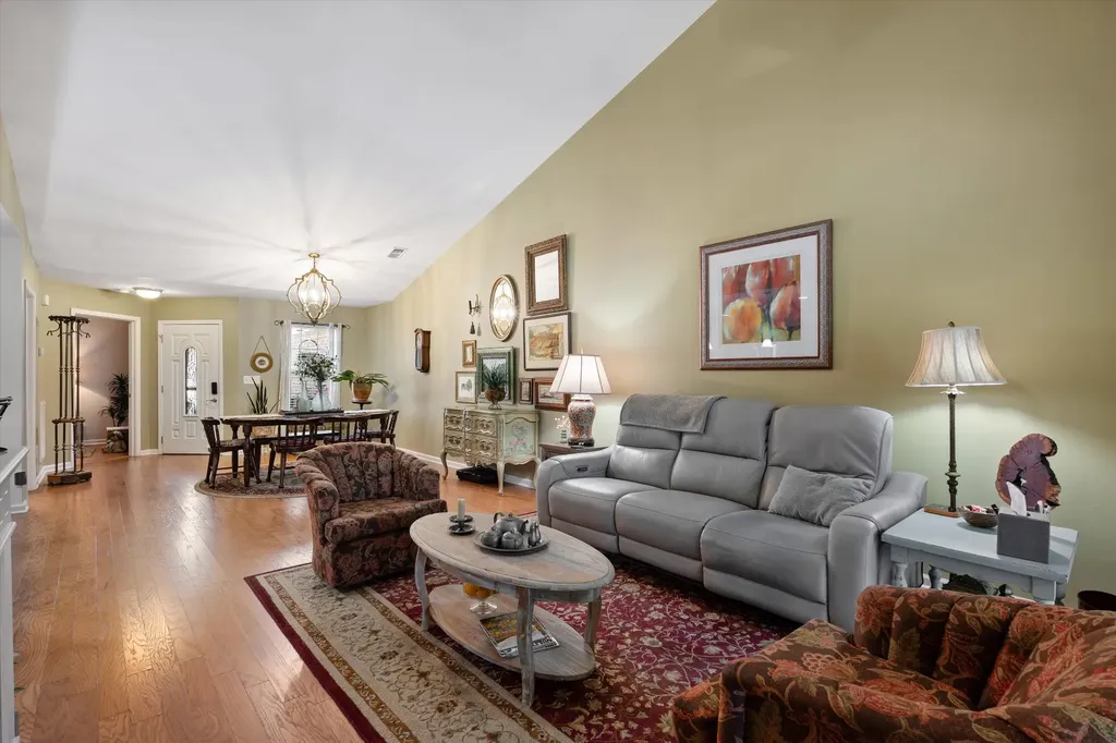 395 Devon Chase Hill Gallatin TN 37066