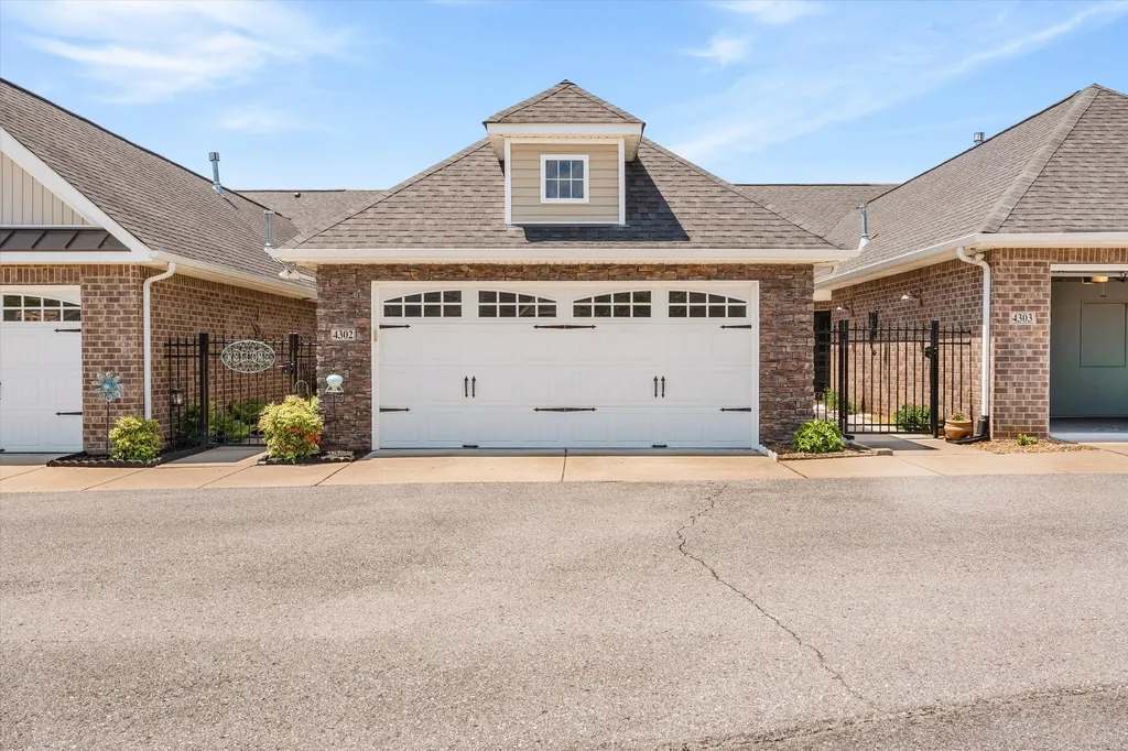 395 Devon Chase Hill Gallatin TN 37066