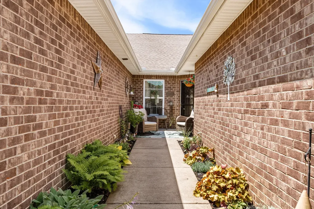 395 Devon Chase Hill Gallatin TN 37066