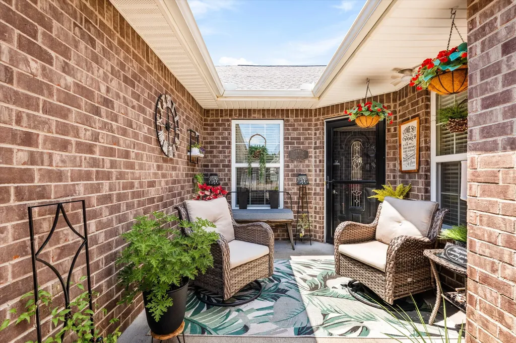 395 Devon Chase Hill Gallatin TN 37066