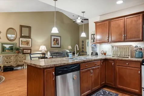 395 Devon Chase Hill Gallatin TN 37066