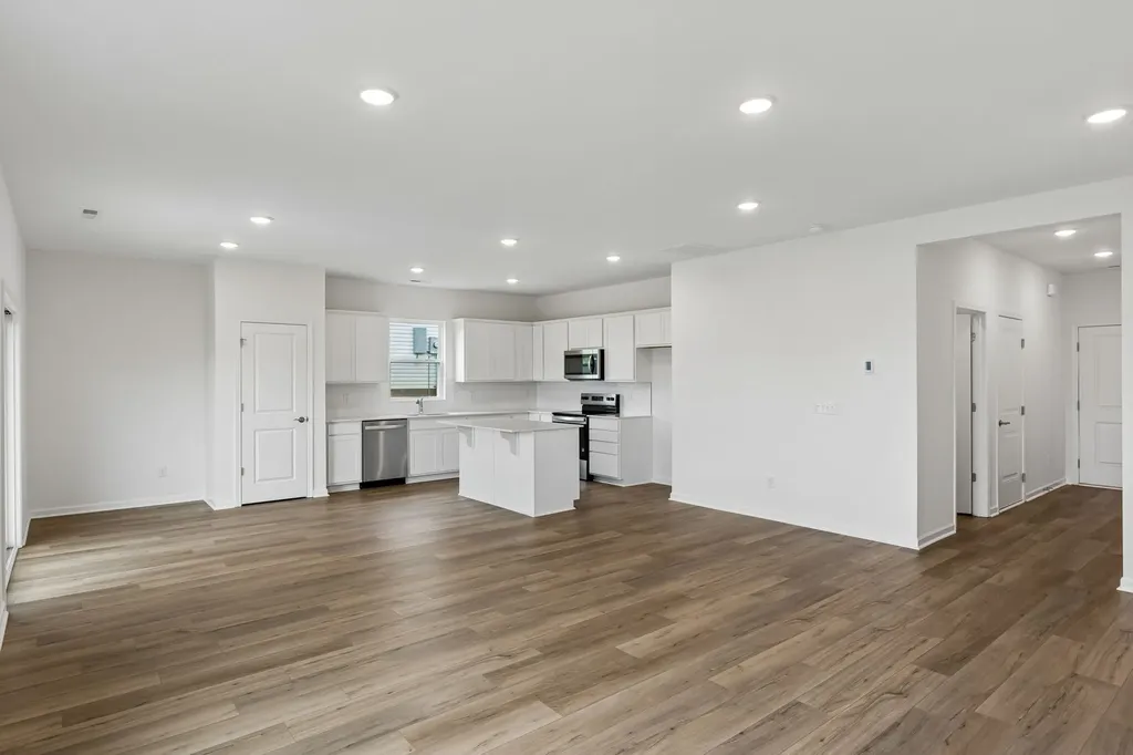 3282 Barrel Oak Pass Columbia TN 38401