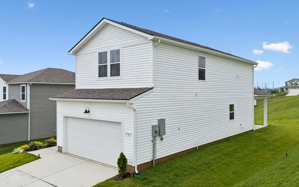 3282 Barrel Oak Pass Columbia TN 38401
