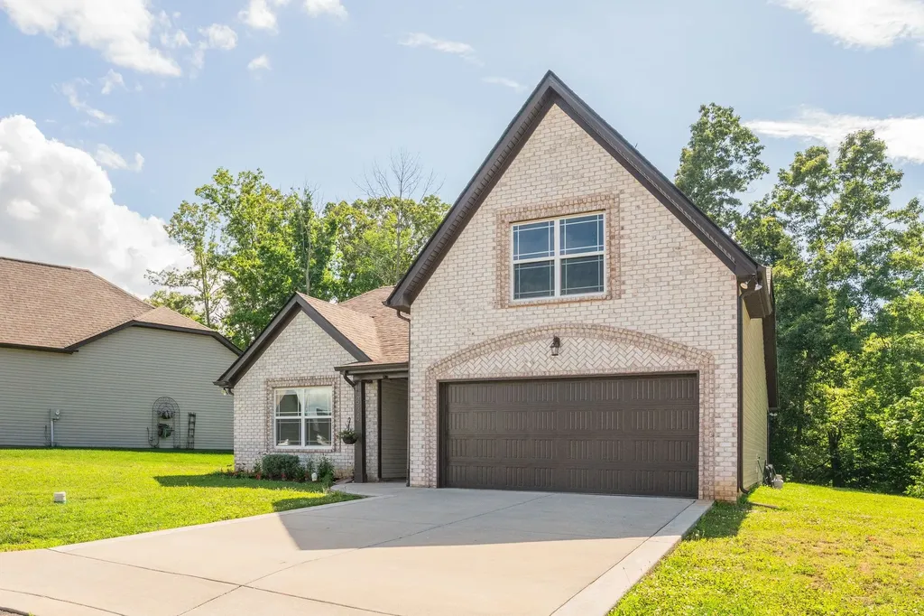 826 Cedar Lane Springfield TN 37172