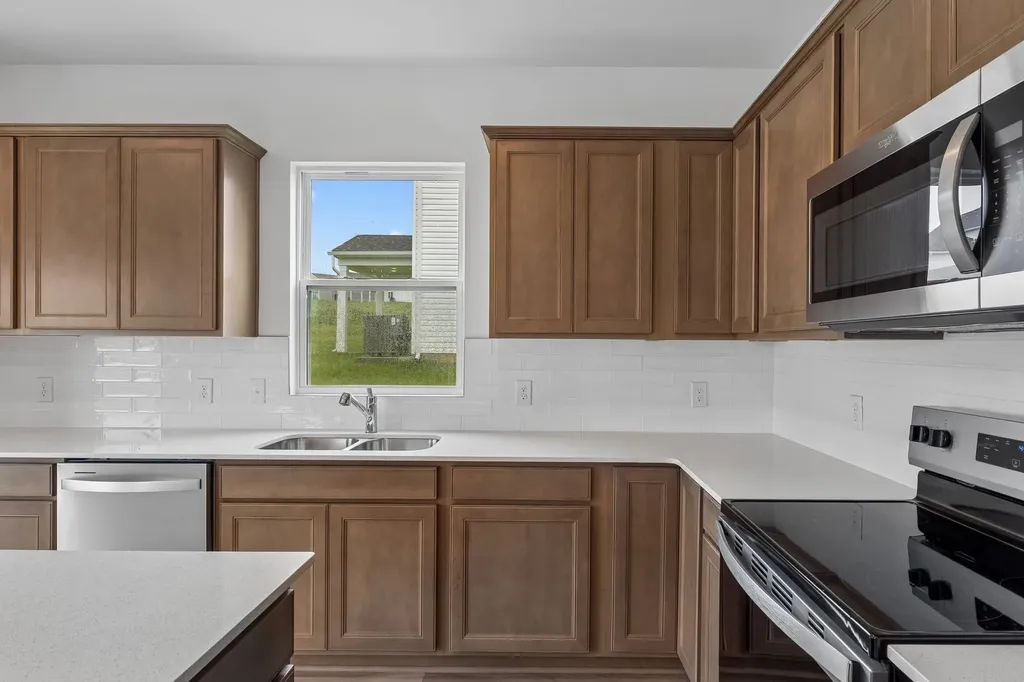 3280 Barrel Oak Pass Columbia TN 38401