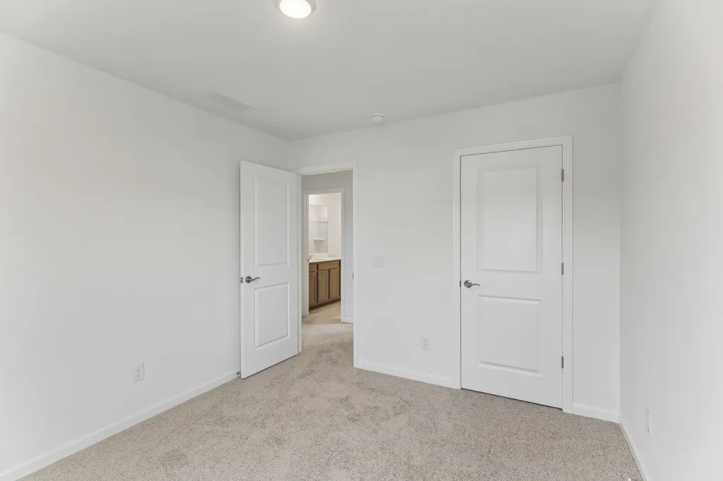 3280 Barrel Oak Pass Columbia TN 38401
