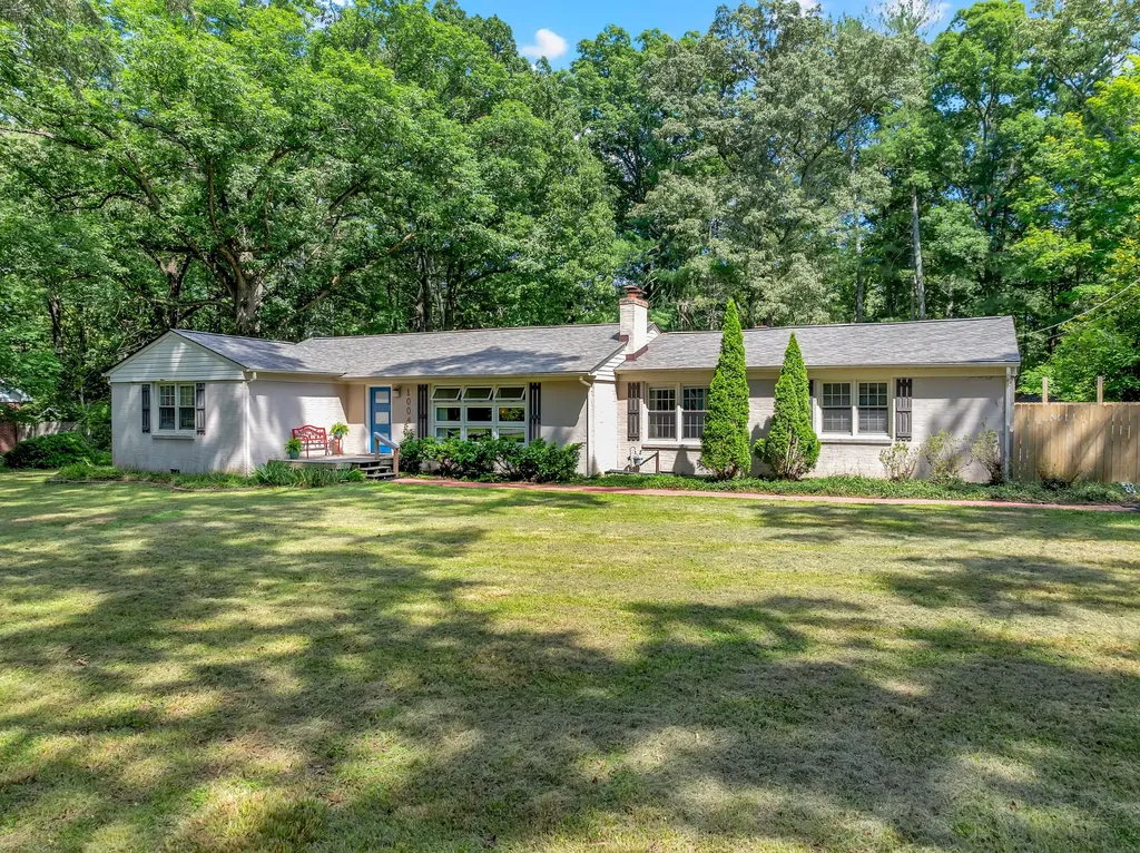 1004 Forrest Drive Tullahoma TN 37388