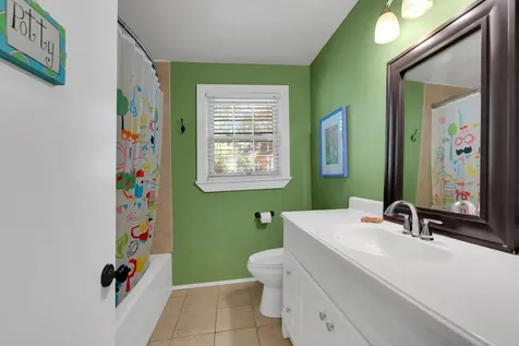 1004 Forrest Drive Tullahoma TN 37388