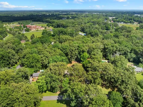 1004 Forrest Drive Tullahoma TN 37388