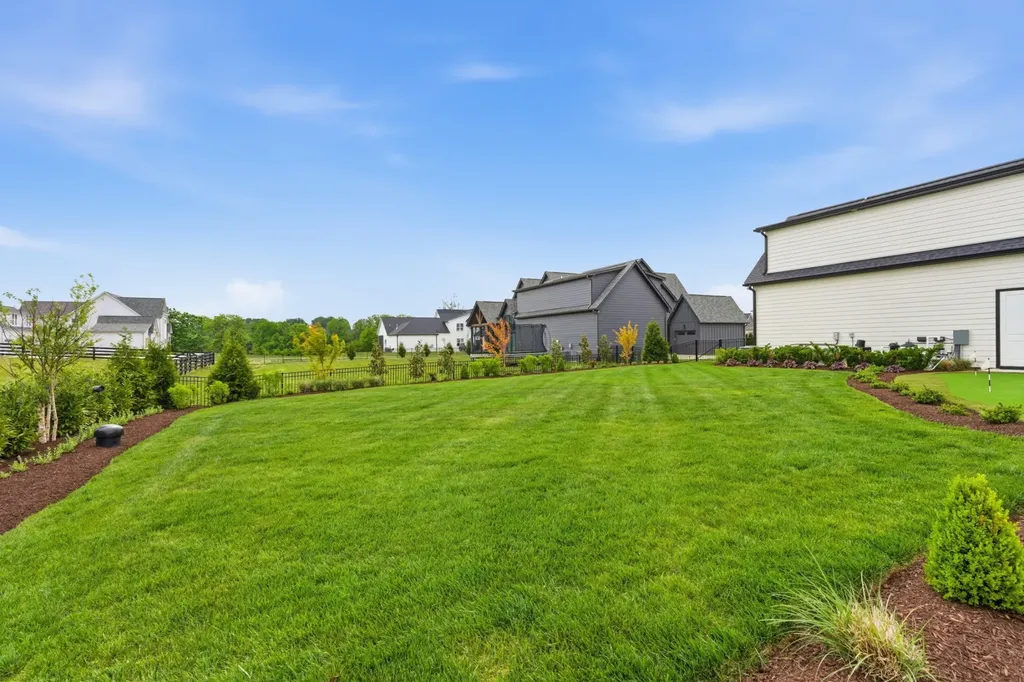 7060 Lampkins Crossing Drive College Grove TN 37046