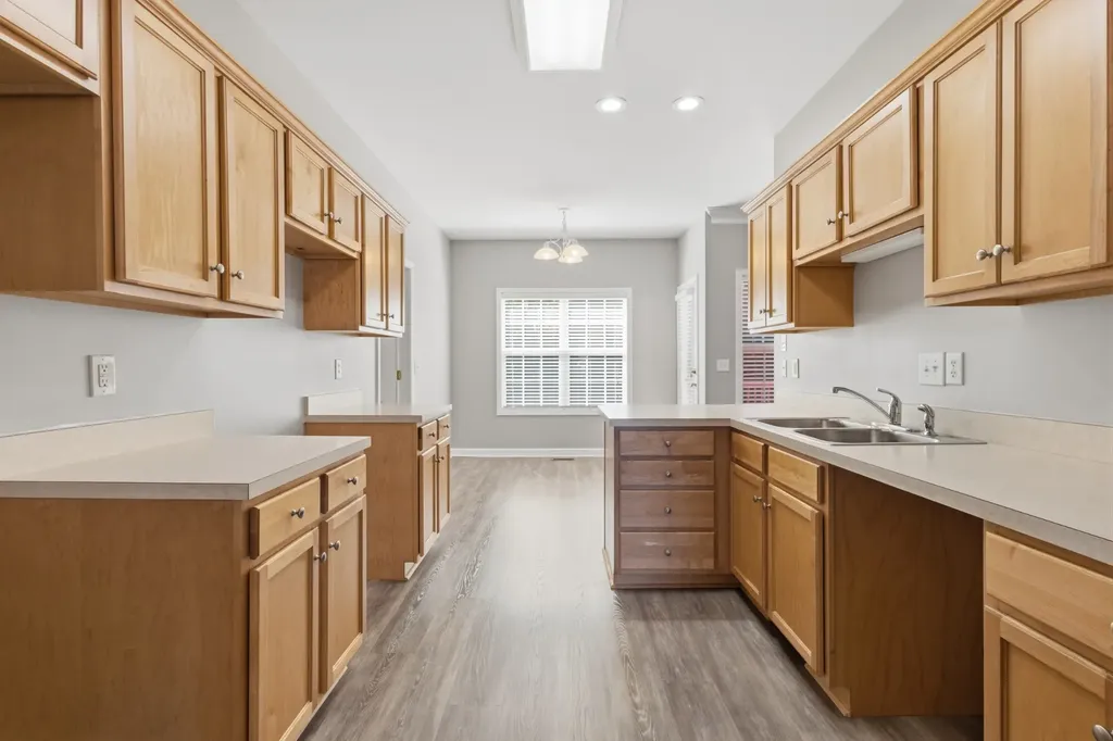 2320 Golden Oak Court Madison TN 37115