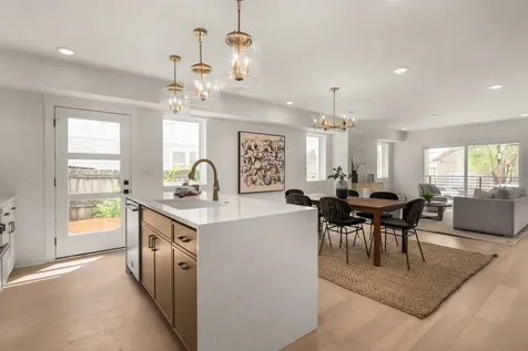 909 Cheatham Place, N Nashville TN 37208