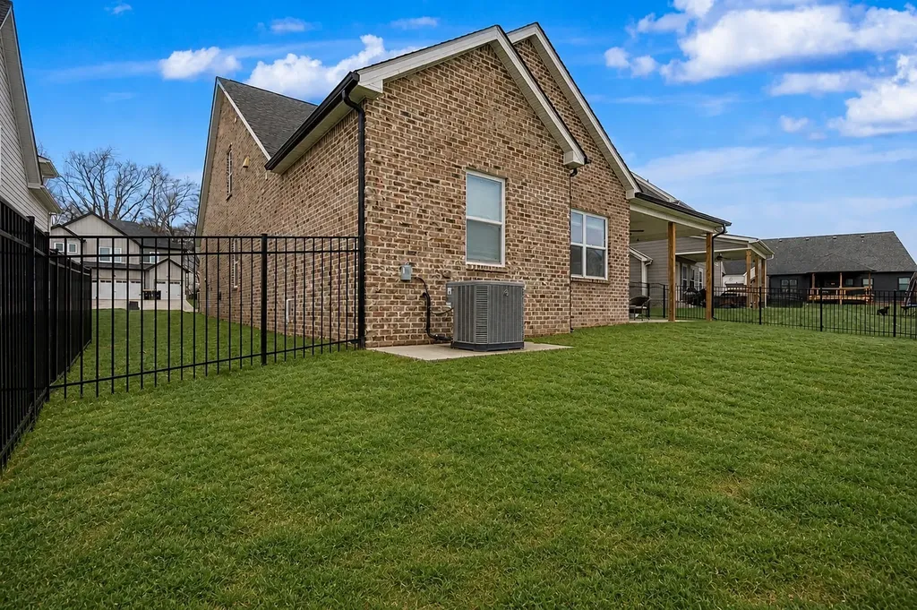 959 Alton Drive Clarksville TN 37043