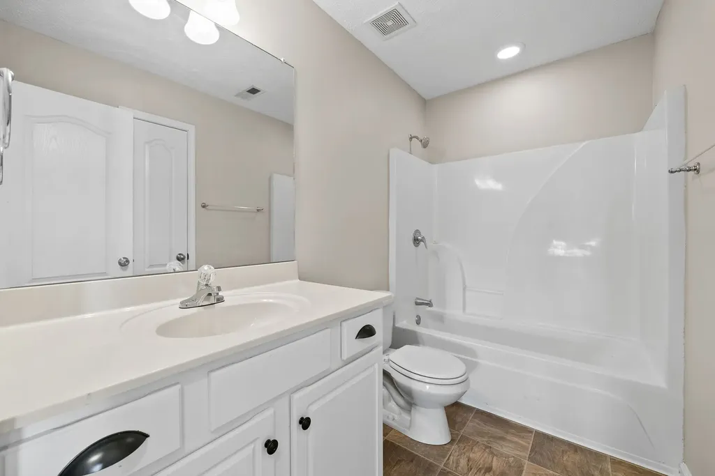 2872 Sharpie Clarksville TN 37040