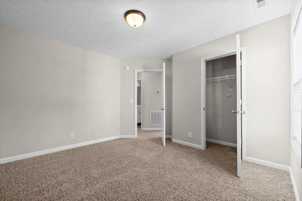 2872 Sharpie Clarksville TN 37040