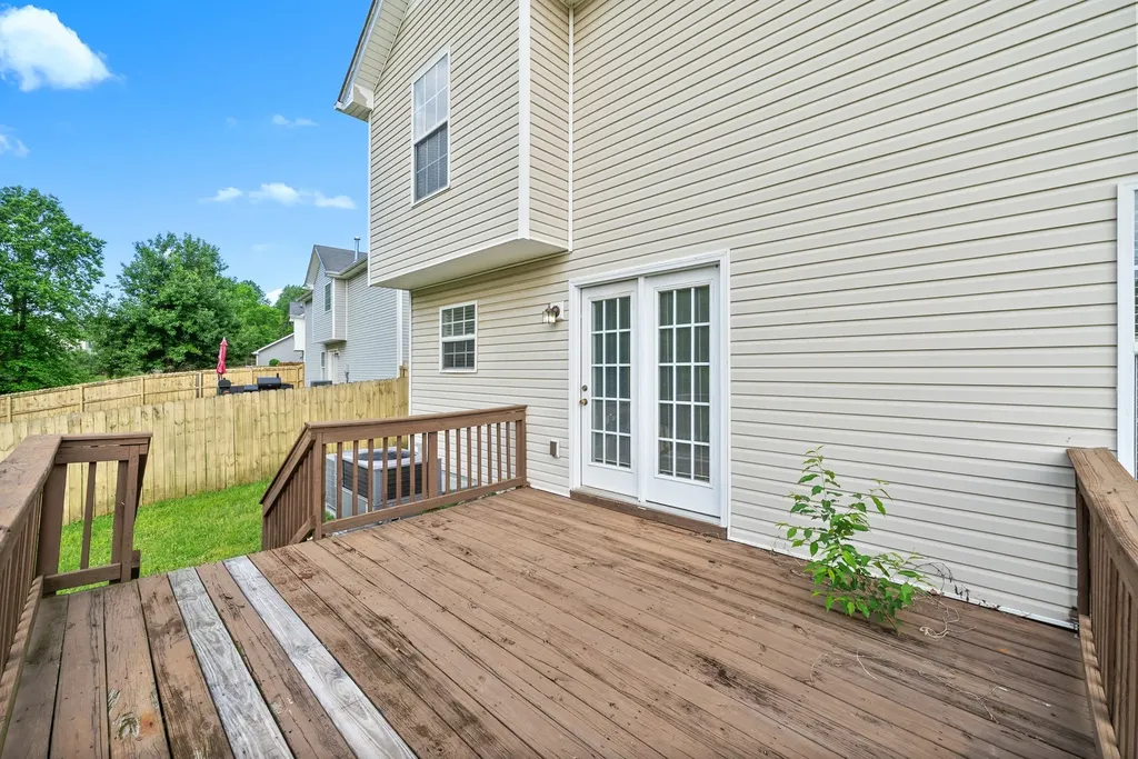 2872 Sharpie Clarksville TN 37040