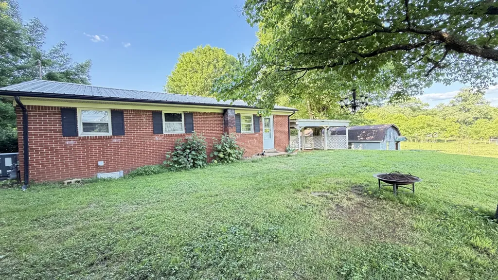1260 Eaton Road Sparta TN 38583