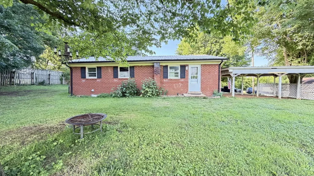 1260 Eaton Road Sparta TN 38583