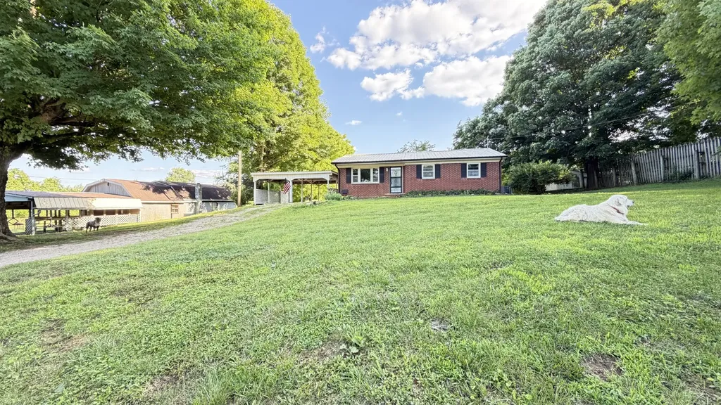 1260 Eaton Road Sparta TN 38583