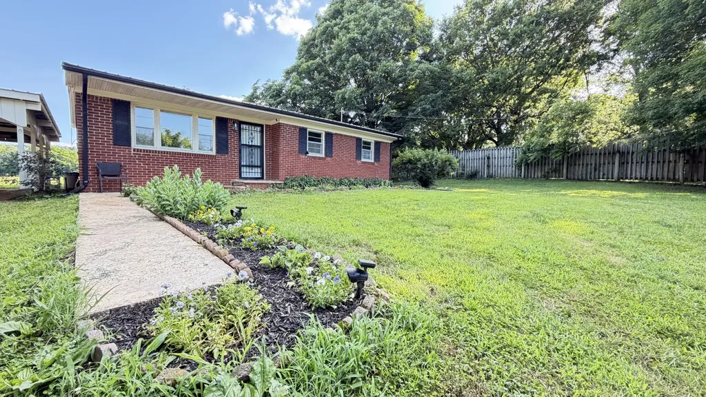 1260 Eaton Road Sparta TN 38583