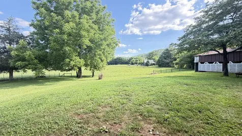 1260 Eaton Road Sparta TN 38583