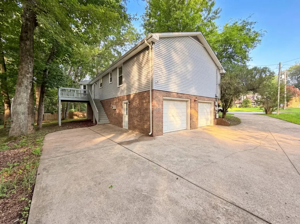 166 Kirby Drive Clarksville TN 37042