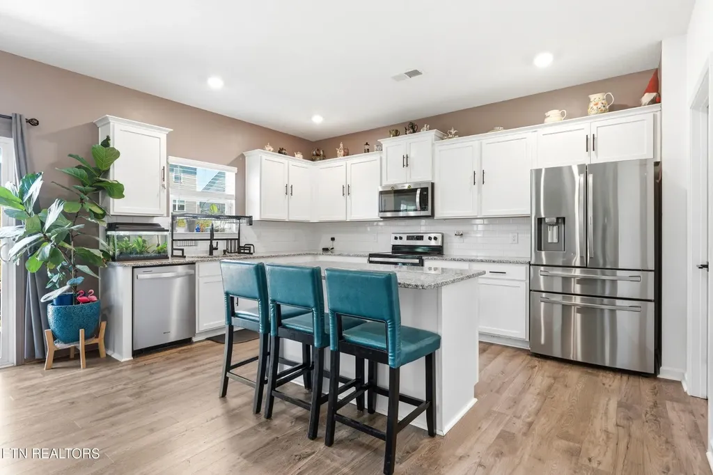 165 Ashe Avenue Lenoir City TN 37771