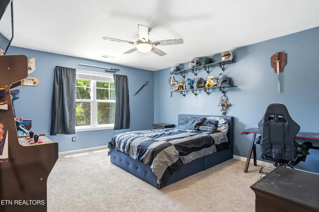 165 Ashe Avenue Lenoir City TN 37771