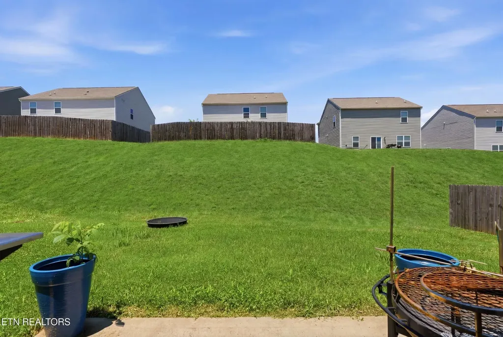 165 Ashe Avenue Lenoir City TN 37771