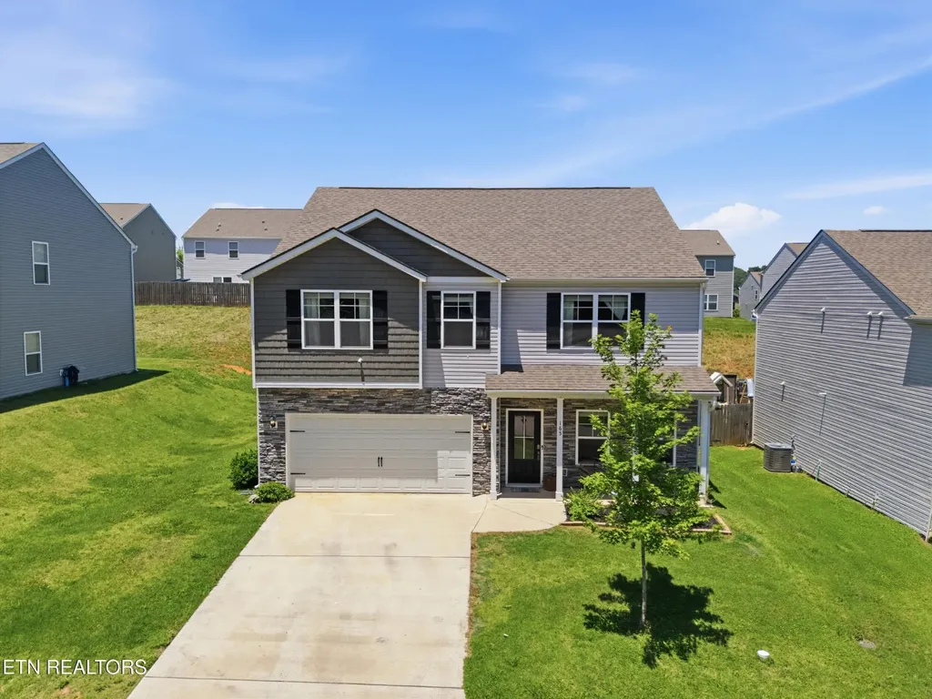 165 Ashe Avenue Lenoir City TN 37771
