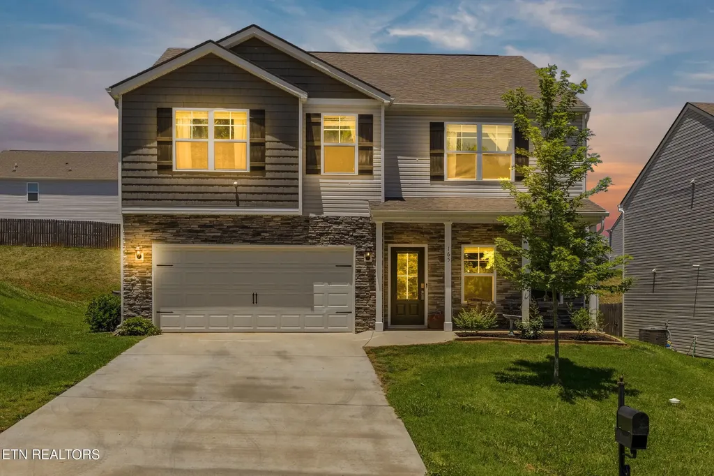 165 Ashe Avenue Lenoir City TN 37771