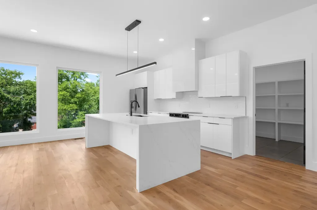 1003 Glenview Drive Nashville TN 37206