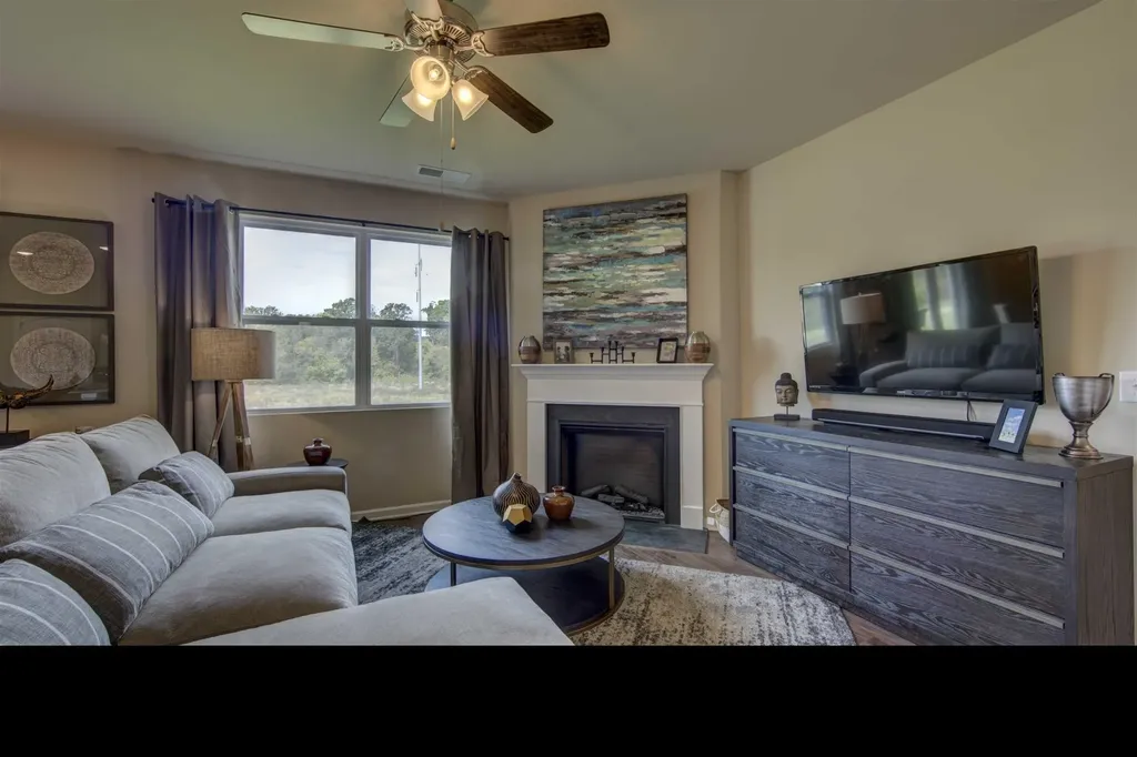 1634 Feather Road Lebanon TN 37090