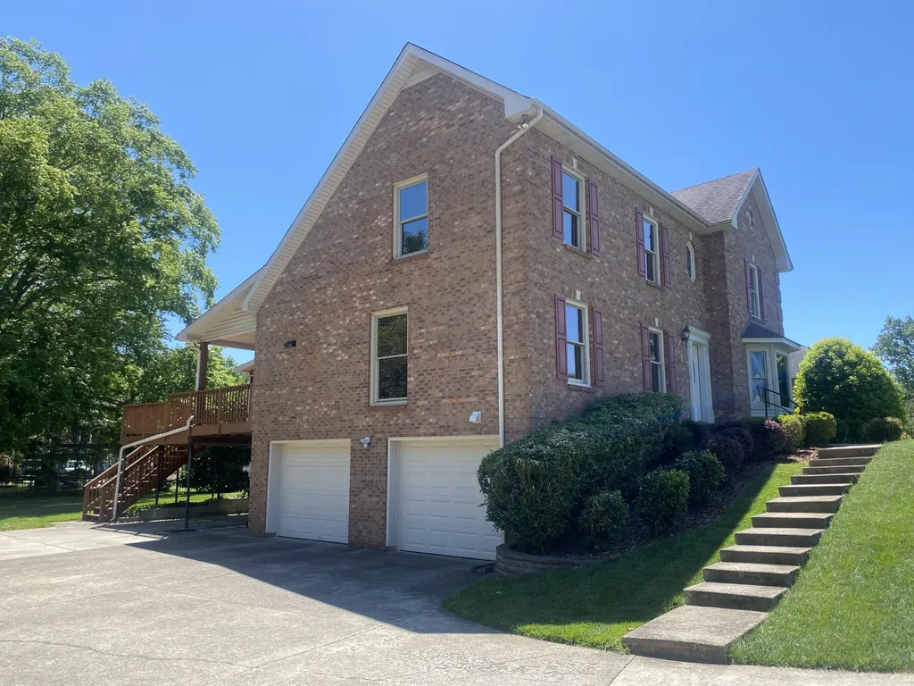 211 Chelsea Court Clarksville TN 37043