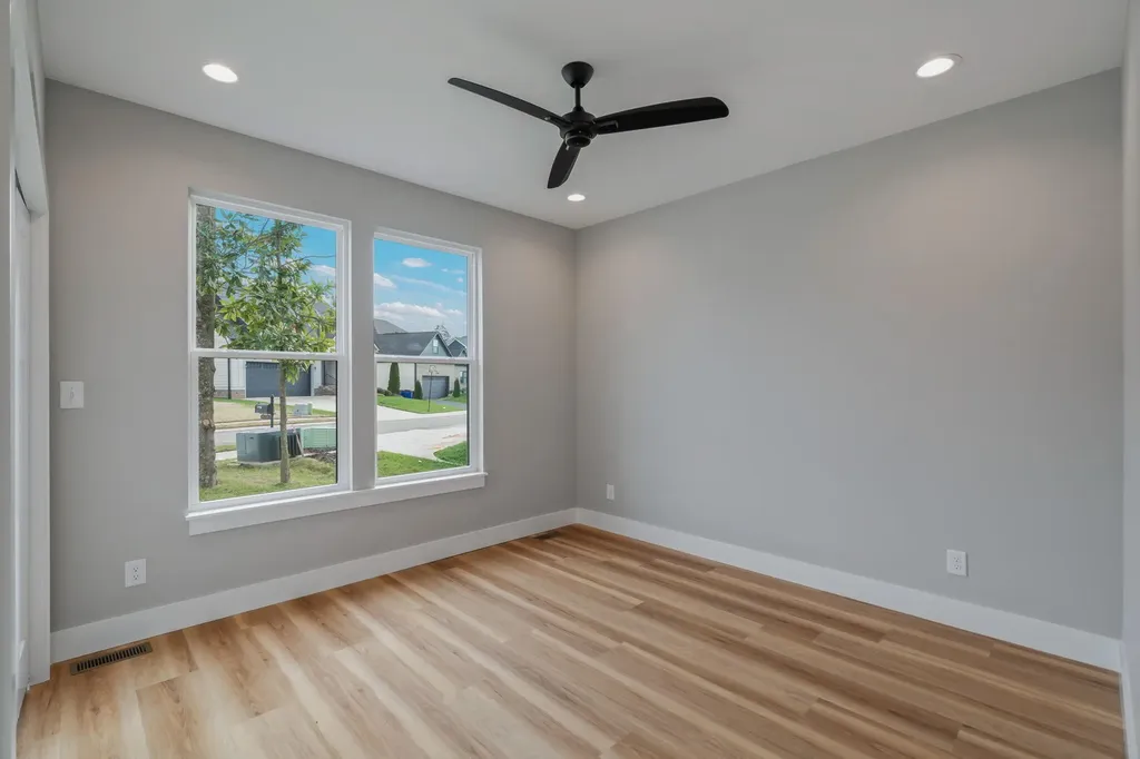 5034 Grove Park Court Cleveland TN 37312