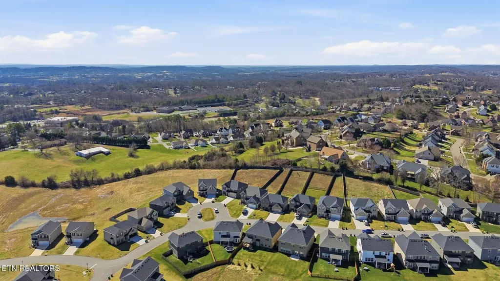 8735 Yellow Aster Road Knoxville TN 37931
