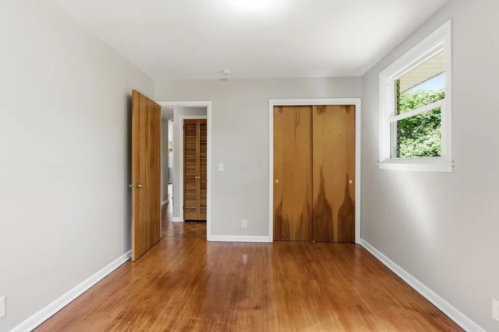 425 Glenpark Drive Nashville TN 37217
