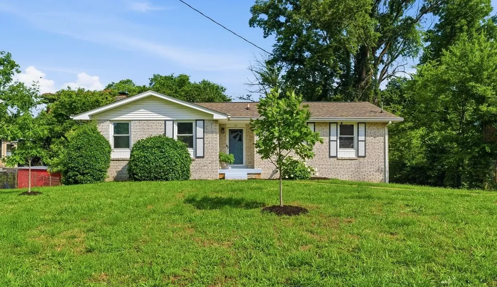 425 Glenpark Drive Nashville TN 37217