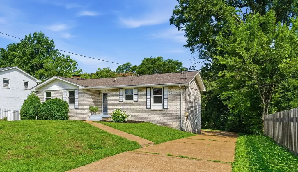425 Glenpark Drive Nashville TN 37217