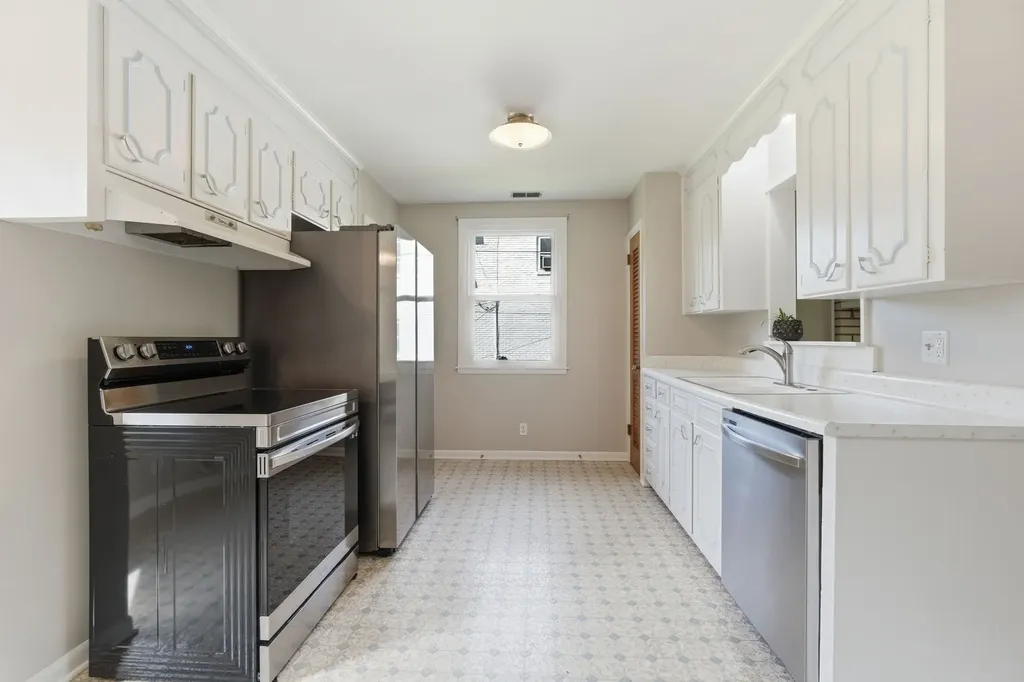 425 Glenpark Drive Nashville TN 37217
