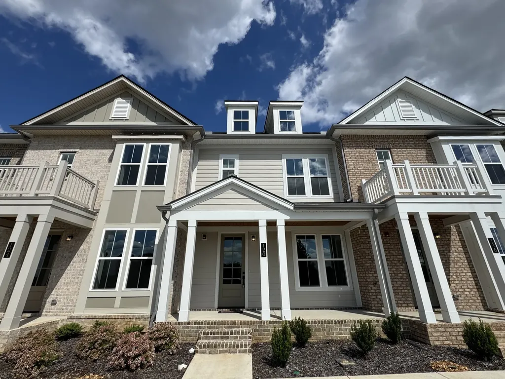 120 Nearwater Place Hendersonville TN 37075