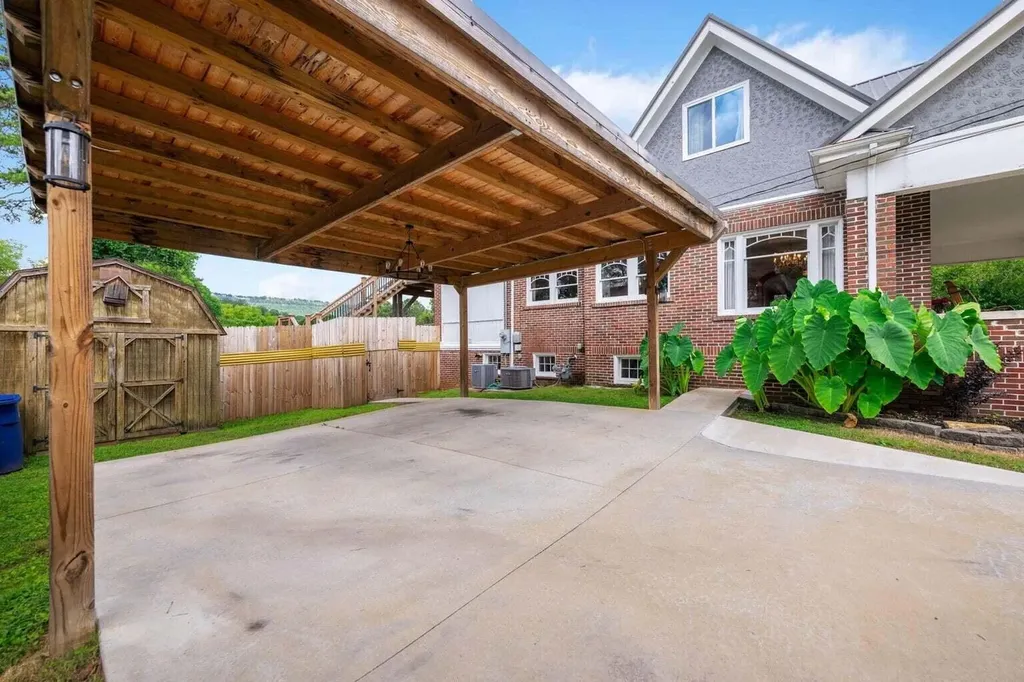 3801 Oweda Terrace Chattanooga TN 37415