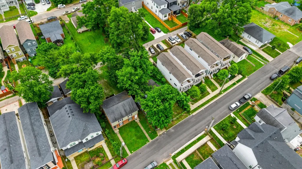 1910 15th Ave, N Nashville TN 37208