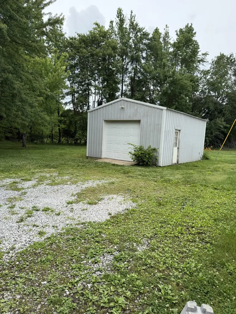 1751 Union Camp Road Lafayette TN 37083