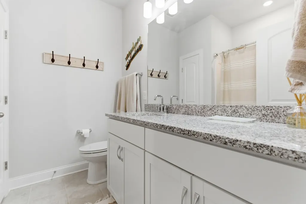 4957 Riverbank Drive Hermitage TN 37076