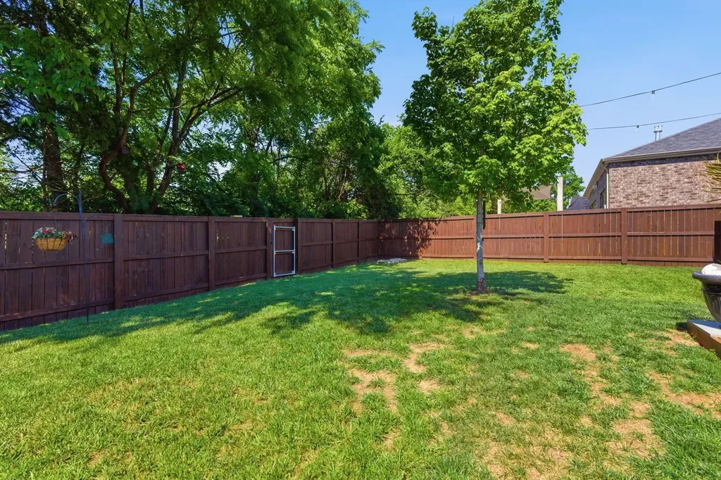 4957 Riverbank Drive Hermitage TN 37076