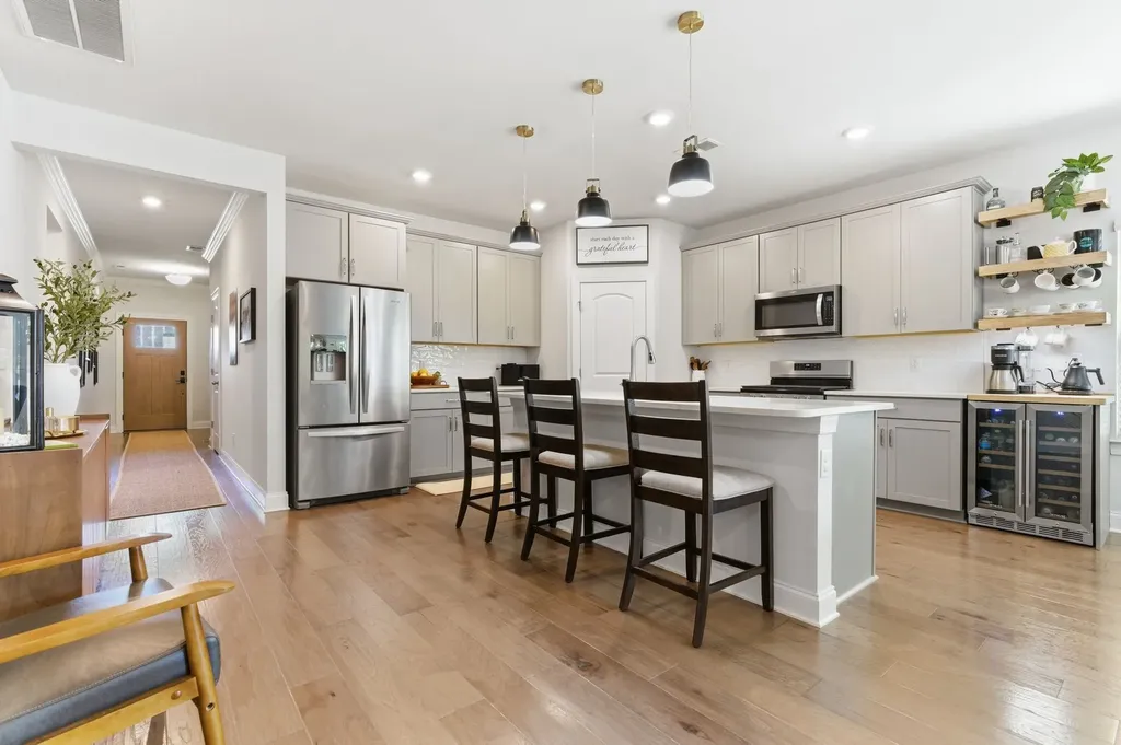 4957 Riverbank Drive Hermitage TN 37076